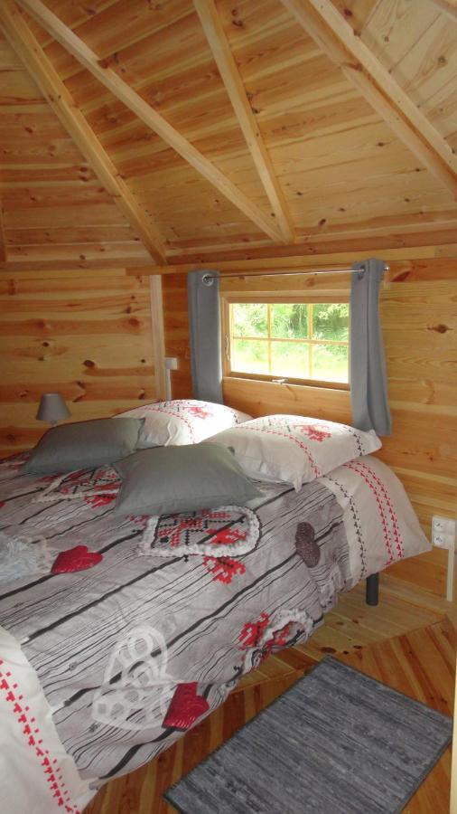 Tonn"O Loisirs Villa Servel Bagian luar foto