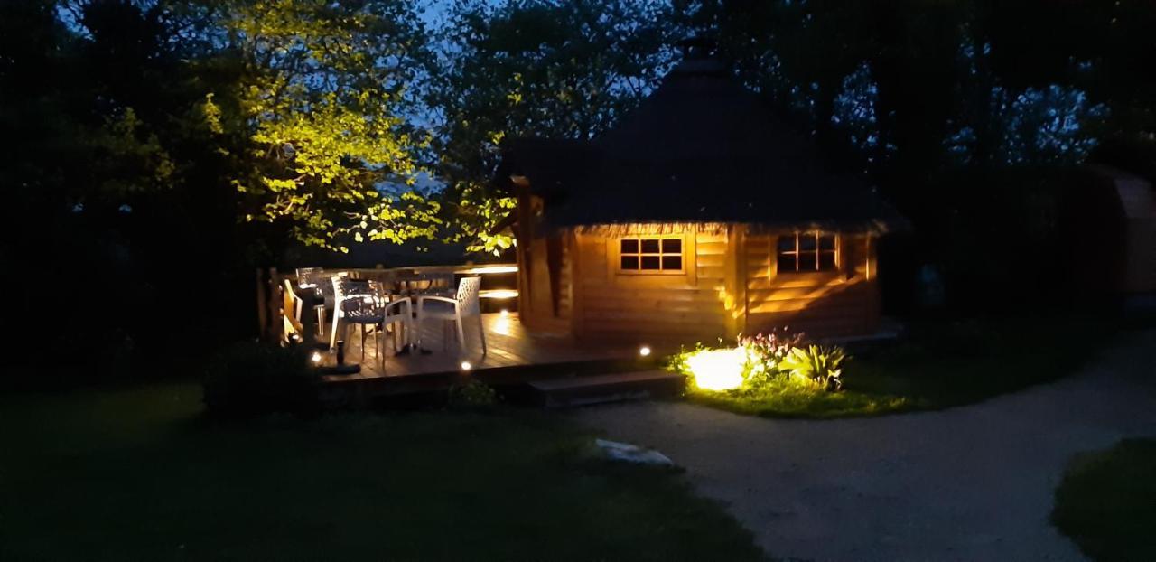 Tonn"O Loisirs Villa Servel Bagian luar foto